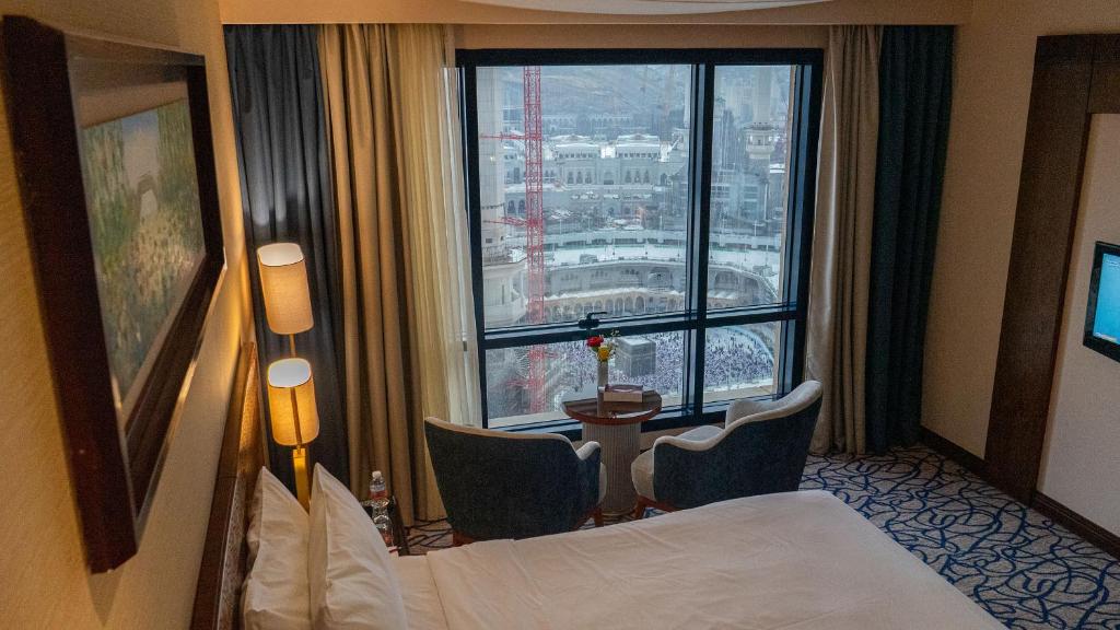 تقييمات فندق الصفوة البرج الأول: تحليل شامل لإقامة لا تُنسى في قلب مكة المكرمة 1 تقييمات فندق الصفوة البرج الأول